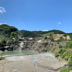 【作業員/重機作業】学歴一切不問/経験不問/資格取得費用全額負担...