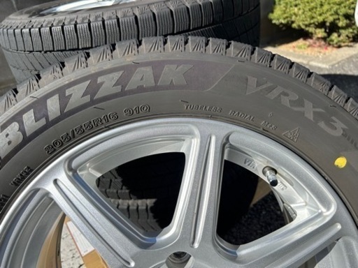 スタッドレスタイヤ4本セット　ブリザックVRX3 205/55R16