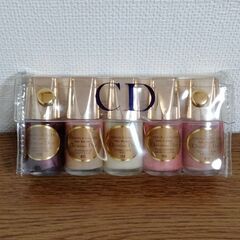 インテリア雑貨に… Dior☘ ネイルエナメル