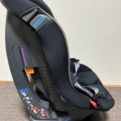 リーマン ベルト固定式チャイルドシート(中古)の画像