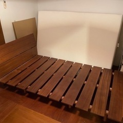 ベッドフレームの画像