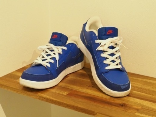 NIKE スニーカー