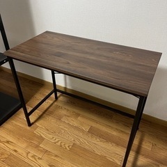 DCMで購入　シンプルデスク