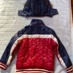 男児　フード付きジャンパーの画像