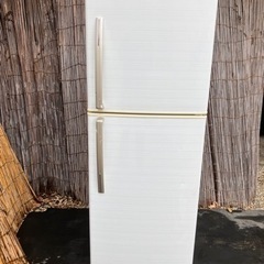 U-ING２ドア冷蔵庫230L(2015年製)