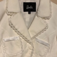 Barbie  ドレスアップに相性の良い白ジャケットの画像