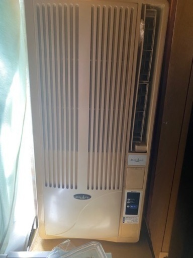 窓用エアコン　②