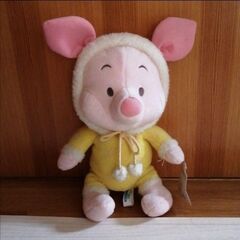 くまのプーさん　ピグレットぬいぐるみ　ウィンターバージョン　差し...