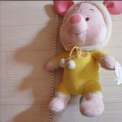 くまのプーさん　ピグレットぬいぐるみ　ウィンターバージョン　差し上げますの画像