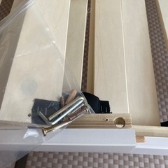 【2段階脚付】白枠 シングル ベッドフレームの画像