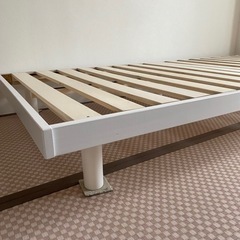 【2段階脚付】白枠 シングル ベッドフレームの画像