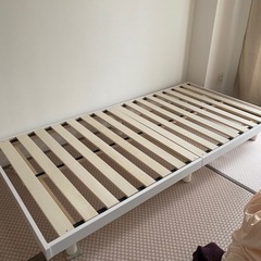 【2段階脚付】白枠 シングル ベッドフレームの画像