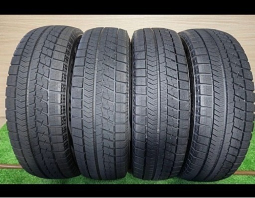 〈お取引中〉中古タイヤ　【引き取り限定】タイヤのみBRIDGESTONE BLIZZAK VRX 175/65R15 84Q 2020年製造　冬タイヤ