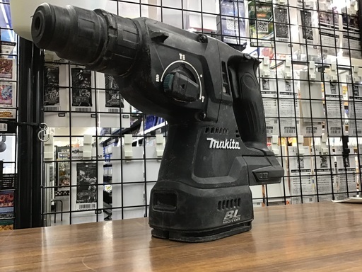makita 24mm充電式ハンマドリル HR244D