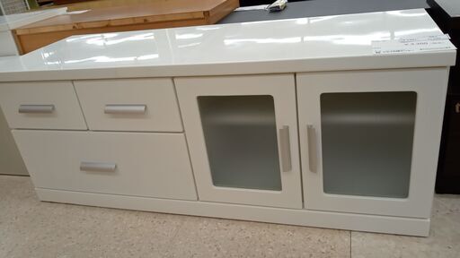 ★ジモティ割あり★ 株式会社サン テレビ台 白 H46×D42×W119 クリーニング済み TJ3383