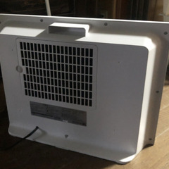 ☆ 美品  ☆ヤマゼン セラミックファンヒーター 1200W2022年製各種機能あります⇒人感センサー、タイマー、消臭・空気清浄、転倒時電源オフ等の画像
