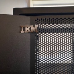 【IBM 36U IT Server ラック】の画像