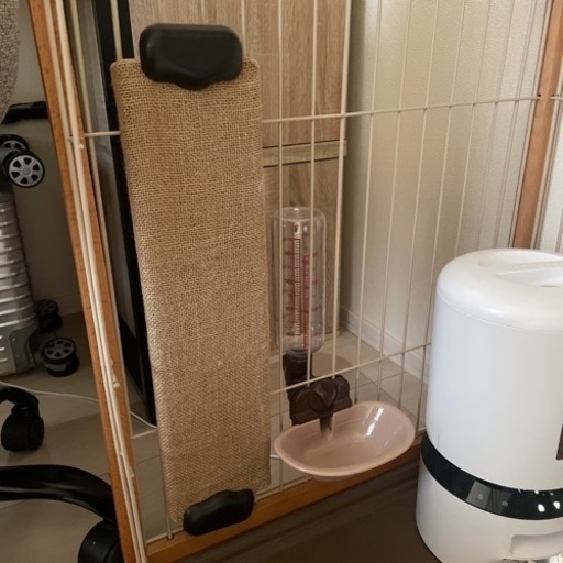 猫用ゲージ　猫飼育セット　（ゲージ、爪研ぎ、水飲み、ベッド、システムトイレ）