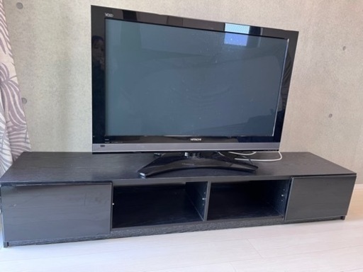 テレビの台　収納