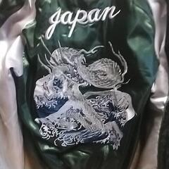 超美品のスカジャンお買得です‼️今年の干支の銀の竜です。値下げ⭕の画像