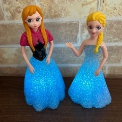 【未開封】アナと雪の女王 レインボーライトドールの画像