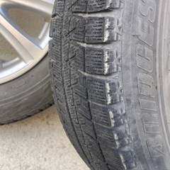 スタッドレスタイヤ4本の画像