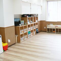 【Animo Kids本町園／保育補助(子育て支援員)】定員12名の小規模保育園／社会保険完備／残業代1分毎に支給の画像
