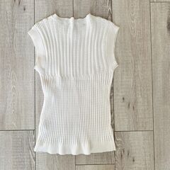 ニットベストの画像