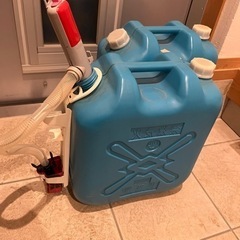 灯油缶2個組＋電動ポンプ（やや難あり）