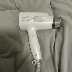 人気のPanasonicヘアードライヤーナノケア4,000円→3,500円に値下げしました決まりました。の画像