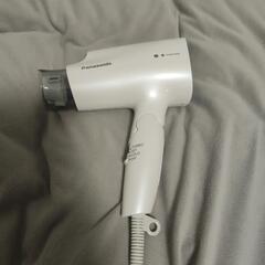 人気のPanasonicヘアードライヤーナノケア4,000円→3...