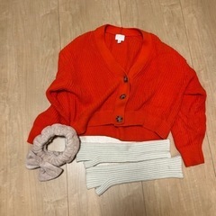 ニット、ヘアバンド等、衣類譲ります