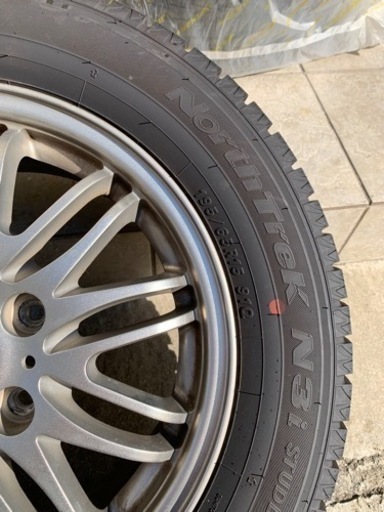 スタッドレスタイヤ