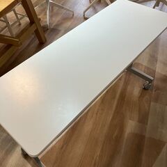 オフィス家具 折りたたみテーブル 棚付き ホワイト 45×120×70(cm)の画像