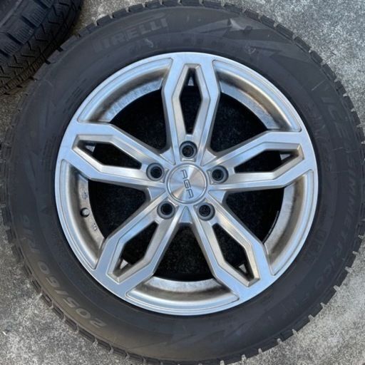 【値下げ】205/60 R16 PIRELLI スタッドレスタイヤ&ホイール