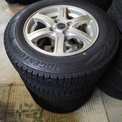 ホイール付スタッドレス４本　175/70R14　BRIDGESTONE VRX2 