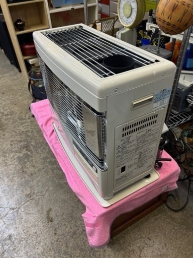 万代店　分解掃除済み　サンポット UFH-7710URC  床暖房内蔵 石油暖房機 カベック [木造20畳/コンクリート32畳] 煙突