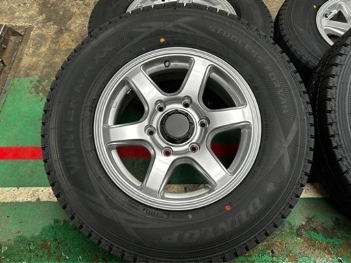新品！未使用　ハイエース用　アルミホイール付きスタッドレスタイヤ4本セット