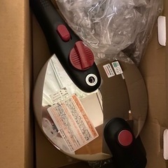 ガス、IH対応2段階圧力調整機能付 ステンレス片手圧力鍋の画像