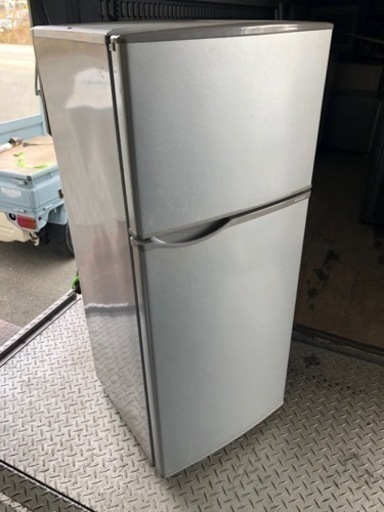 福岡市内配送無料　シャープ SHARP SJ-H12Y-S [冷蔵庫（118L・右開き） 2ドア シルバー系]