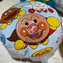 ❁︎84❁︎アンパンマン、ピカチュウ、キティちゃん 風船セットの画像