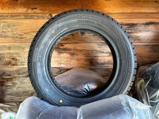 《新品》軽自動車用スタッドレスタイヤ 4本セット155/65R14 ※キャンセルにより再出品