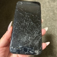 iPhone8  画面割れ