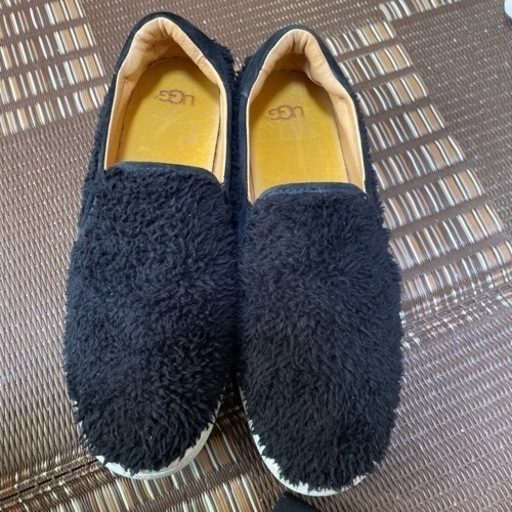 UGGスリッポン