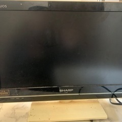 テレビ　19インチ