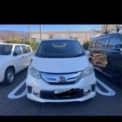 フリードハイブリッド