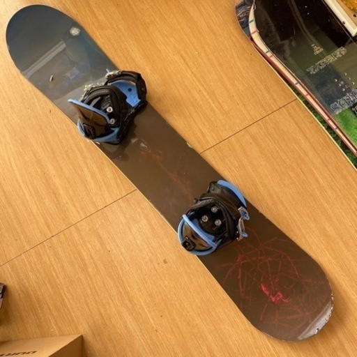 【中古雪板屋　ESAKU】スノーボードセット　BURTON　troop146cm　バートン