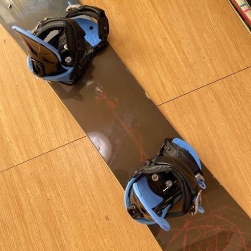 【中古雪板屋　ESAKU】スノーボードセット　BURTON　troop146cm　バートン