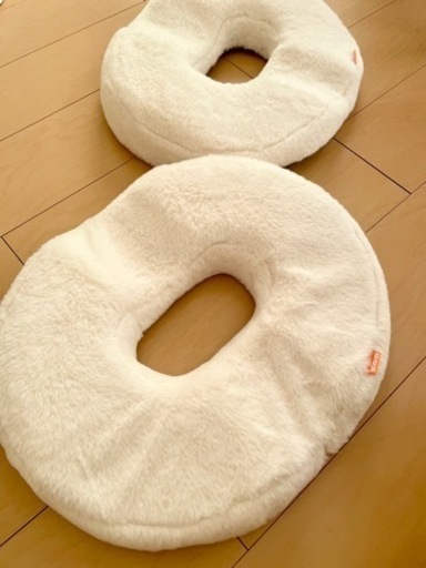 【決定しました】美品　カラダファクトリー高反発クッション2個