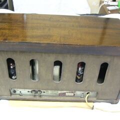 真空管ラジオの画像